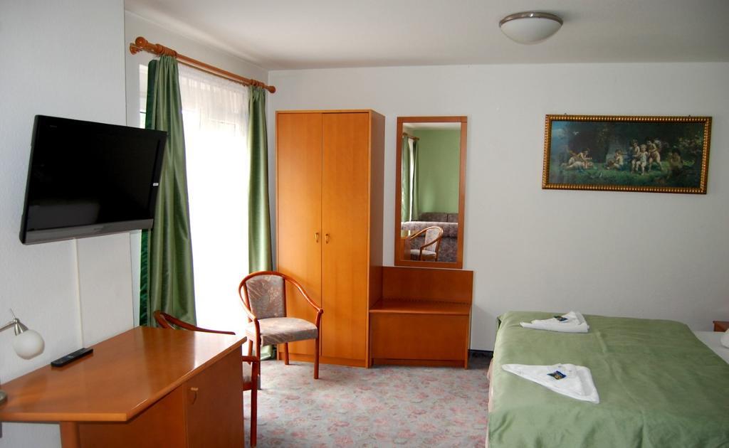 Hotel Am Markt Eckartsberga Екстер'єр фото