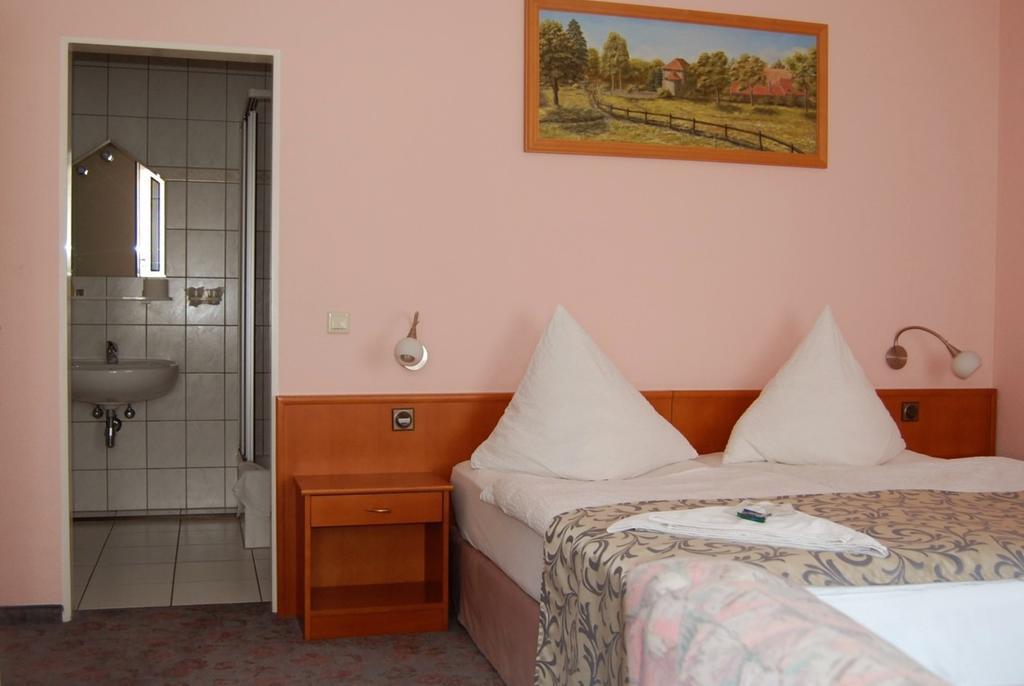 Hotel Am Markt Eckartsberga Екстер'єр фото