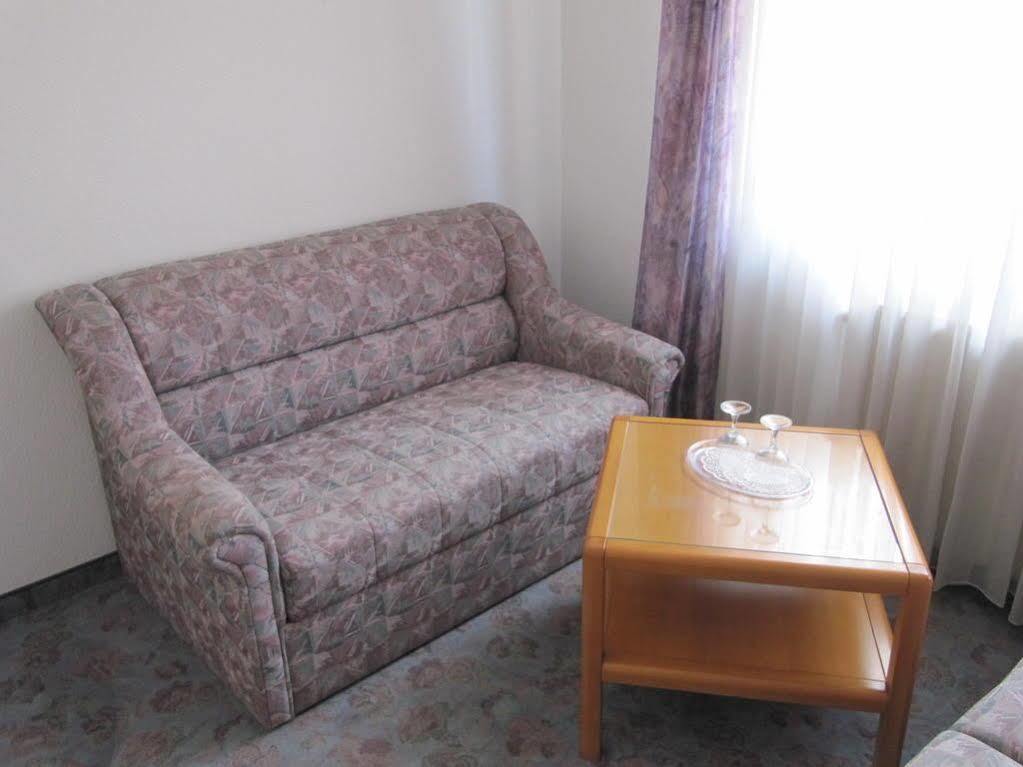 Hotel Am Markt Eckartsberga Екстер'єр фото