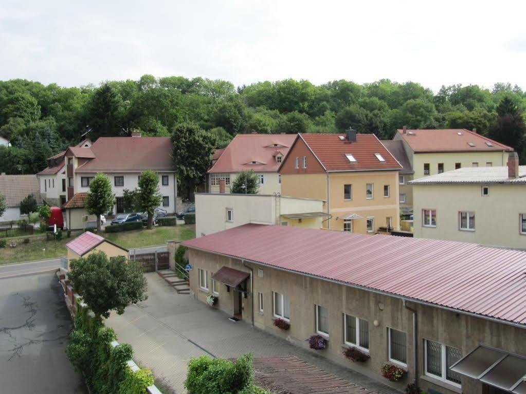 Hotel Am Markt Eckartsberga Екстер'єр фото
