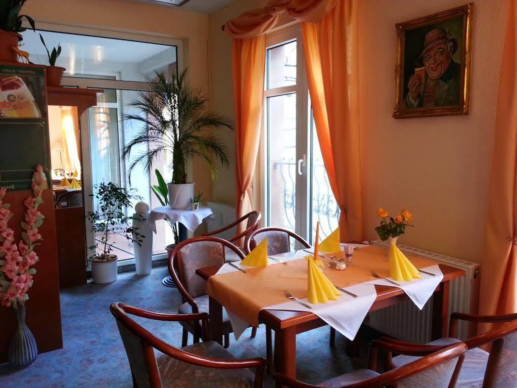 Hotel Am Markt Eckartsberga Екстер'єр фото